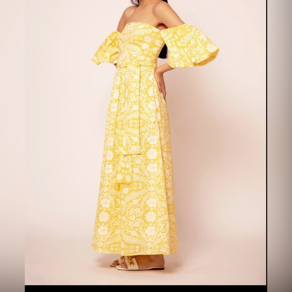 Beyond by Vera Leah Paradiso Yellow Floral Off-Shoulder Dress